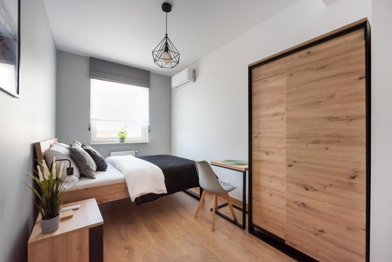 Wola Skwer Happy Apartment Varsovia Exterior foto