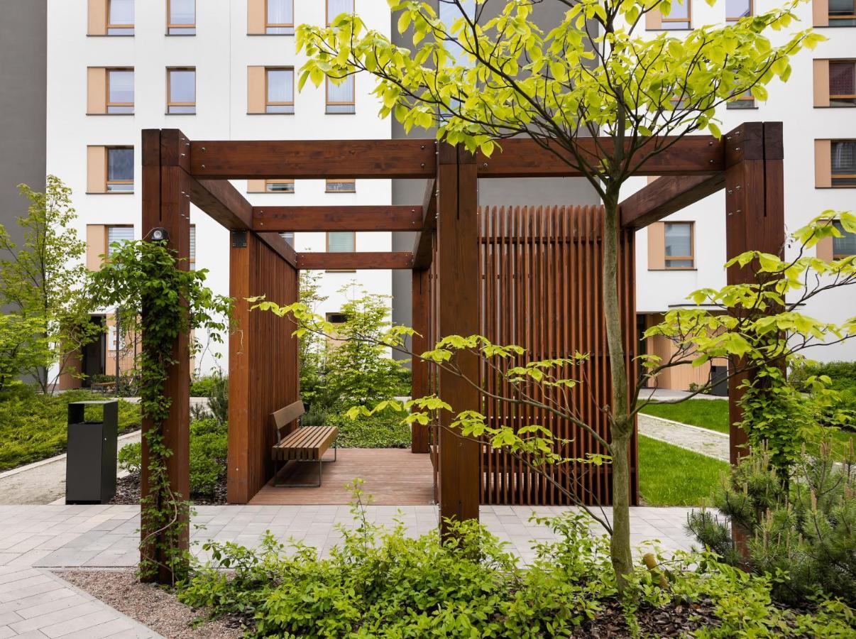 Wola Skwer Happy Apartment Varsovia Exterior foto